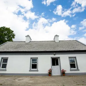 Mary's Cosy On The Wild Atlantic Way Holiday home Galway