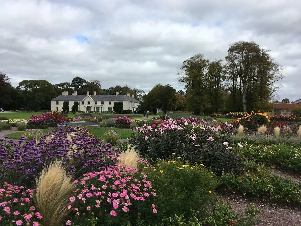 Beautiful Killarney Apartment